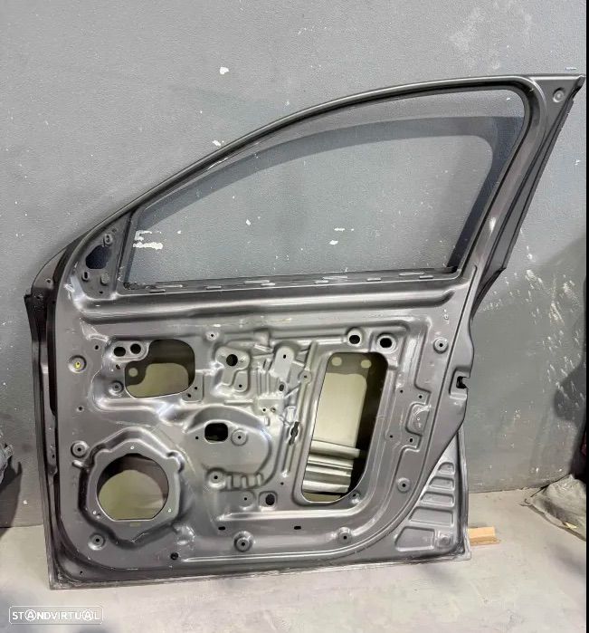 PORTA FRENTE DIREITA FIAT TIPO HATCHBACK - 1