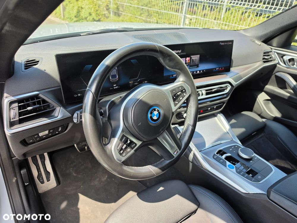 BMW i4 80.7kWh eDrive 35 M Sport - 16