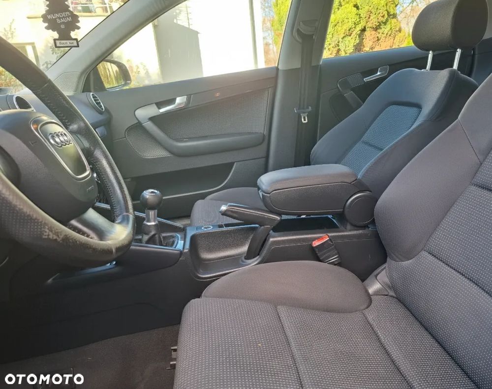 Audi A3 Sportback 2.0 TDI Ambiente - 15