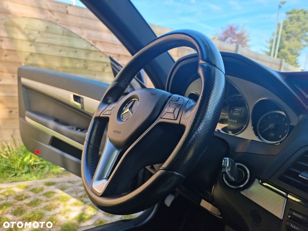 Mercedes-Benz Klasa E - 14