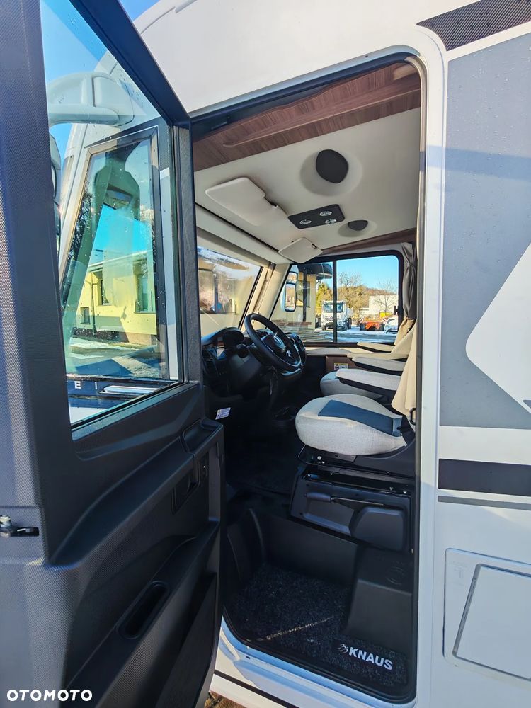 KNAUS Live i 700 MEG - 15