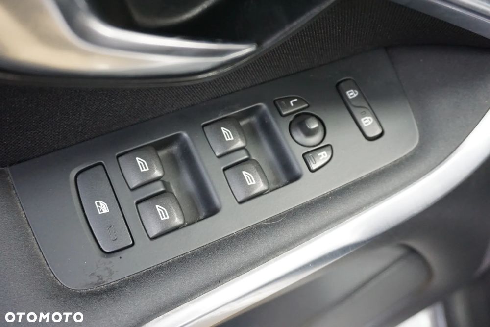 Volvo V40 D2 Geartronic Kinetic - 28