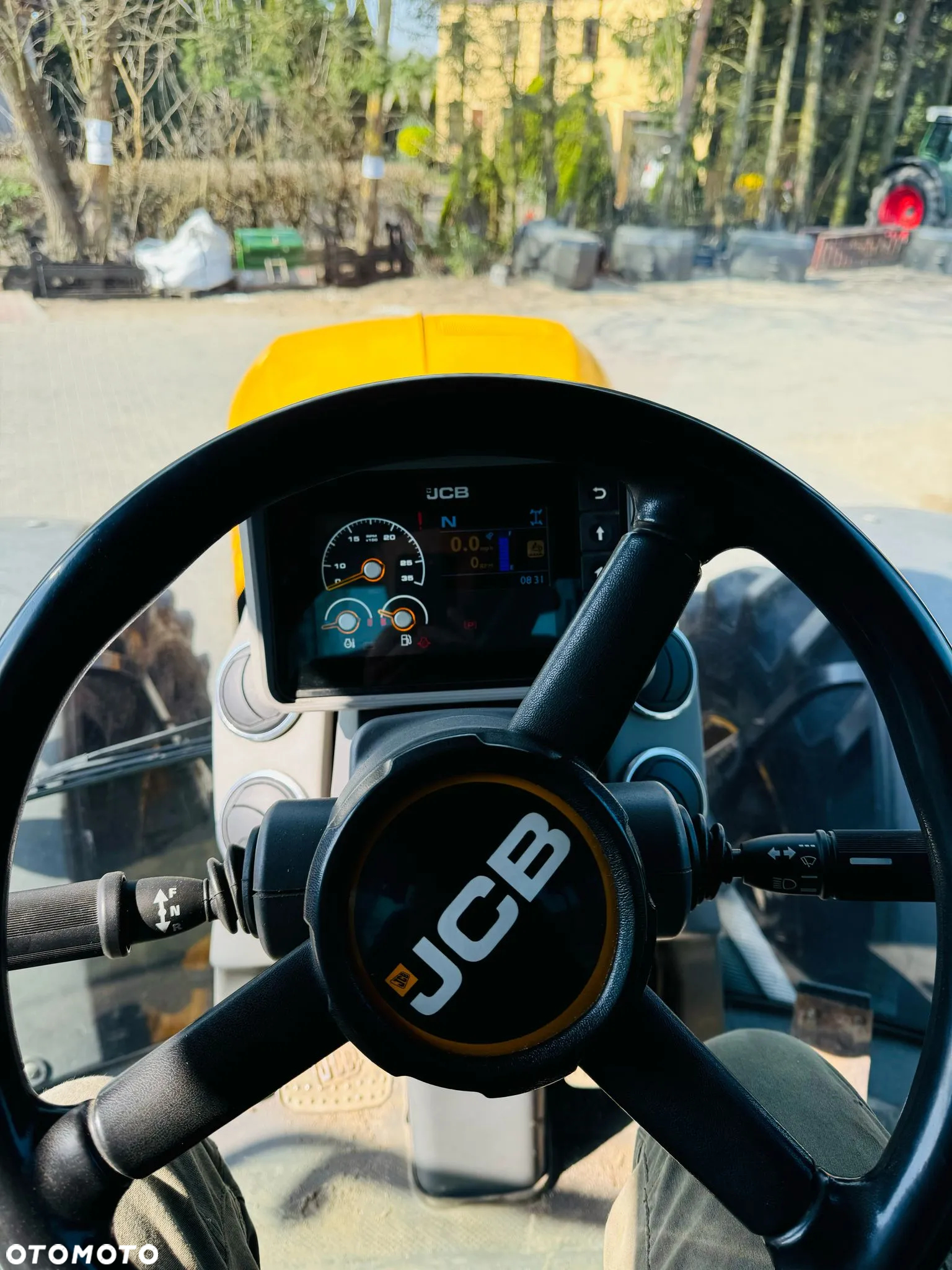 JCB Fastrac 4220 - 16