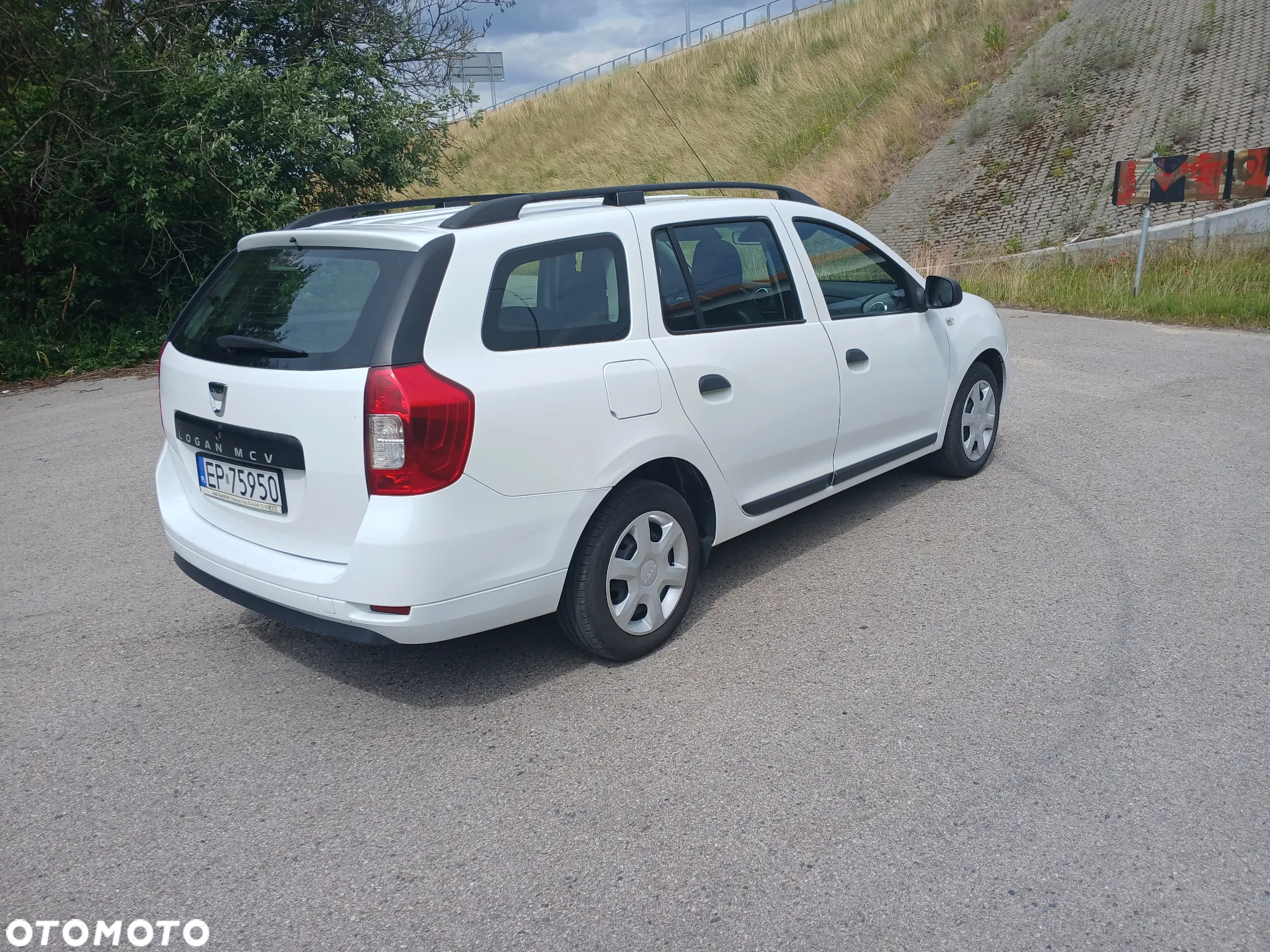 Dacia Logan MCV 1.2 16V Access EU6 - 5