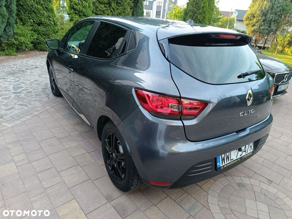 Renault Clio - 10
