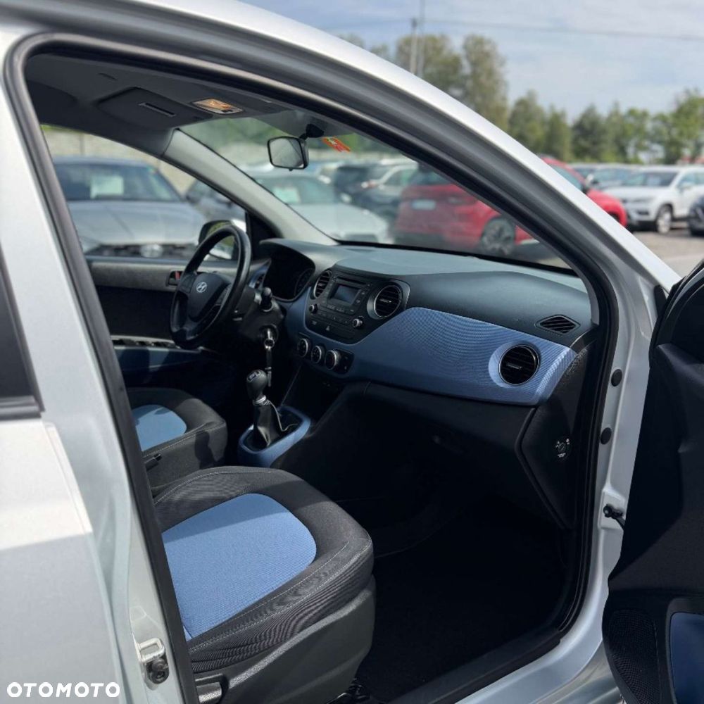 Hyundai i10 - 25