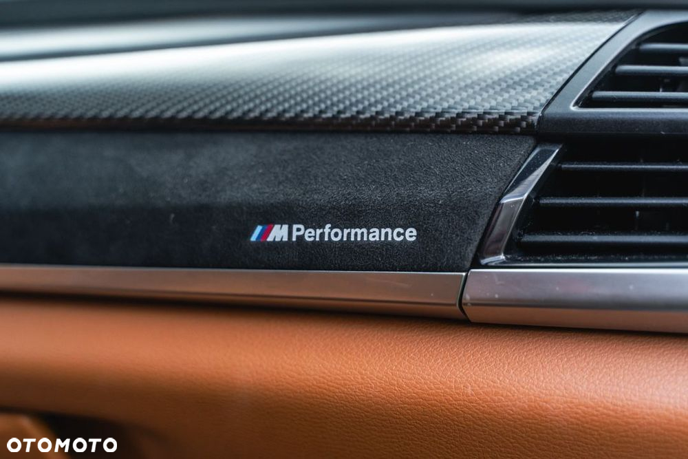 BMW X6 xDrive50i M Sport - 15