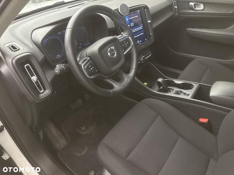 Volvo XC 40 T3 Momentum Core - 10