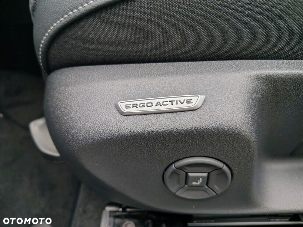 Volkswagen T-Roc - 16