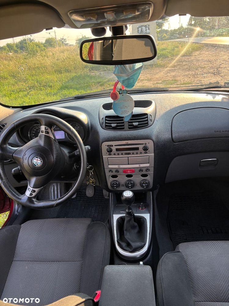 Alfa Romeo 147 - 14