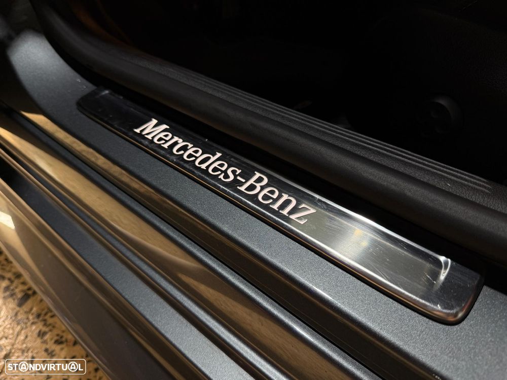 Mercedes-Benz C 300 e AMG Line - 23