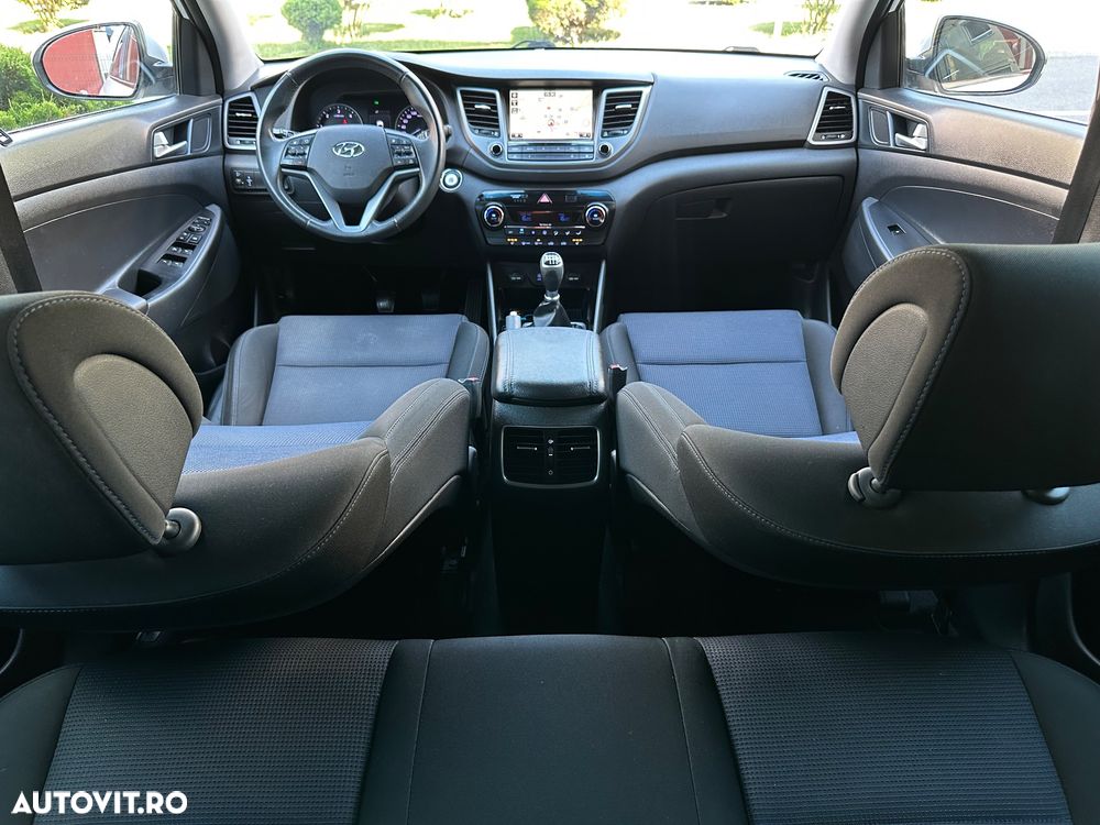 Hyundai Tucson blue 1.7 CRDi 2WD Style - 27