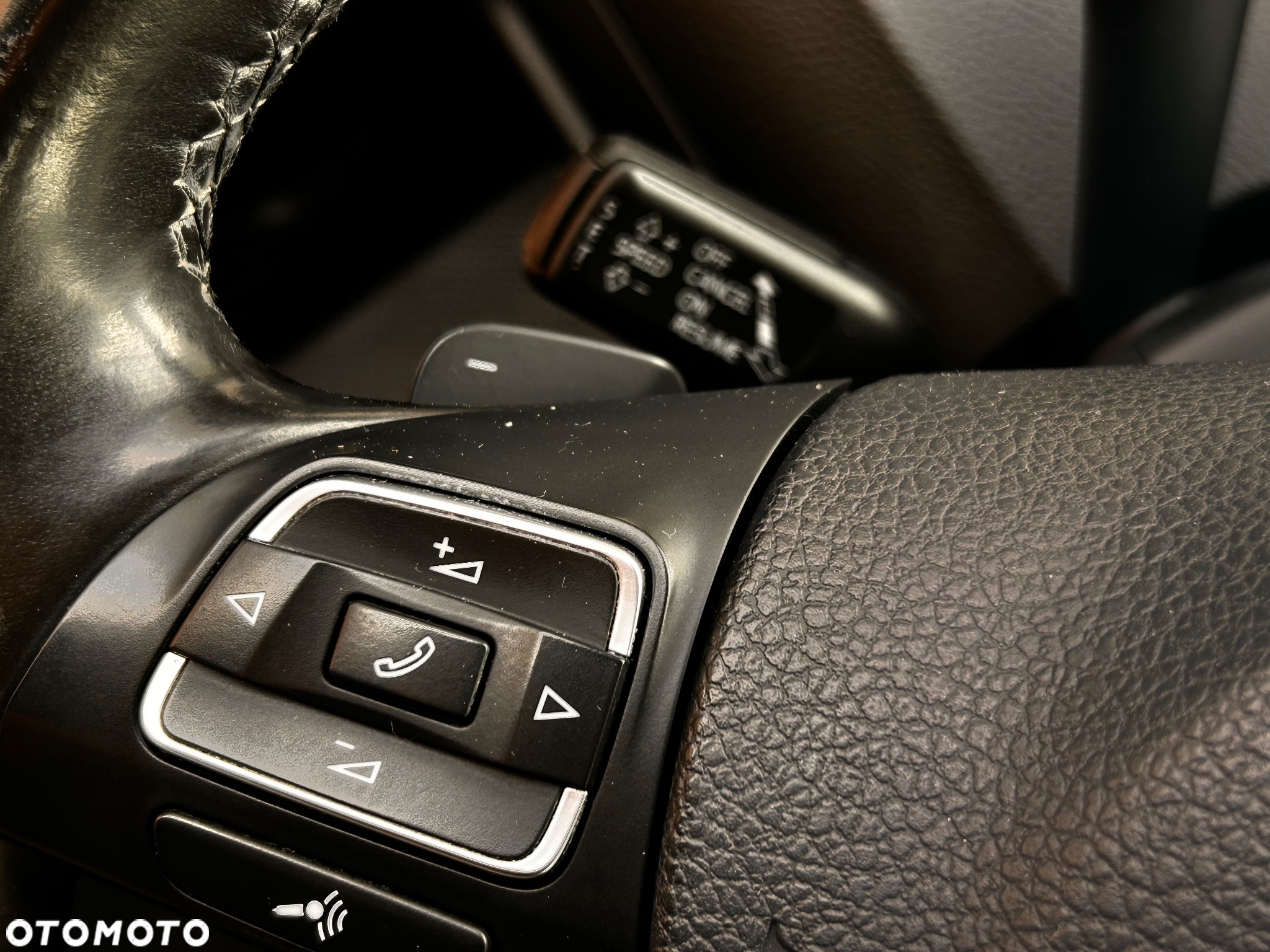 Volkswagen Passat 1.4 TSI BMT Comfortline DSG - 32