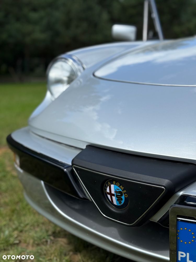 Alfa Romeo Spider 2.0 - 18