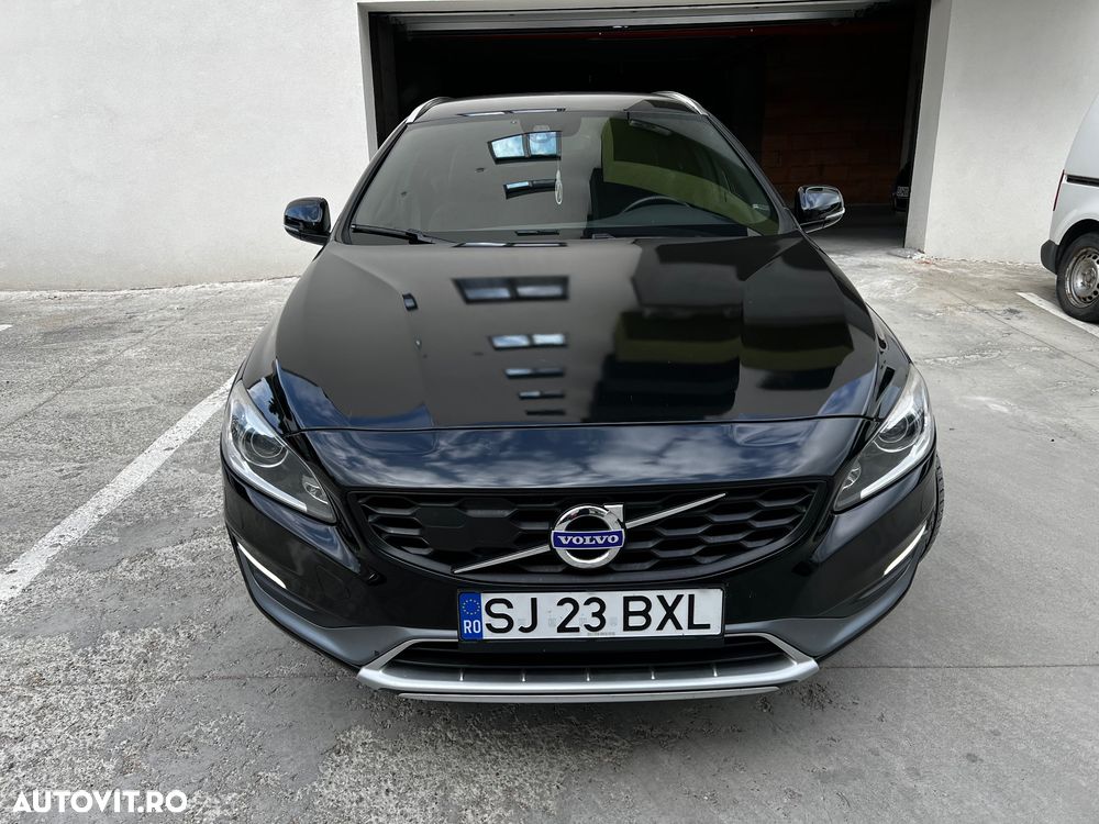 Volvo V60 Cross Country D3 Geartronic Summum - 5