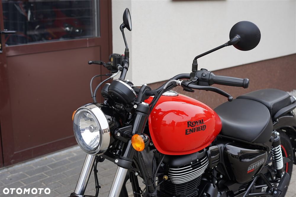 Royal Enfield Meteor - 30