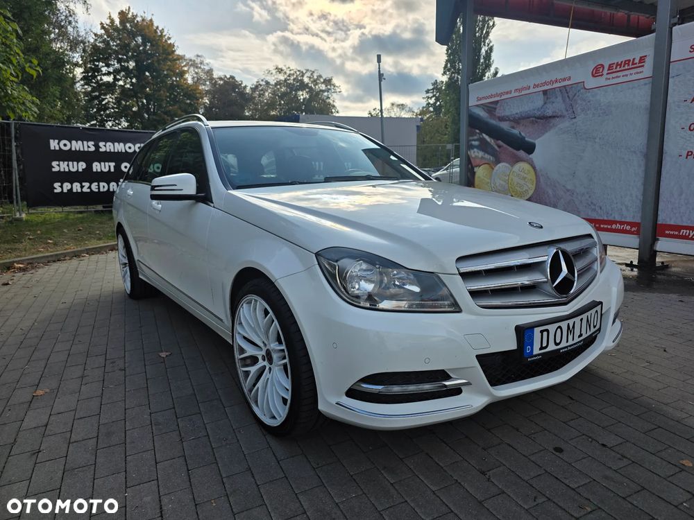 Mercedes-Benz Klasa C 180 T (BlueEFFICIENCY) 7G-TRONIC Avantgarde - 31