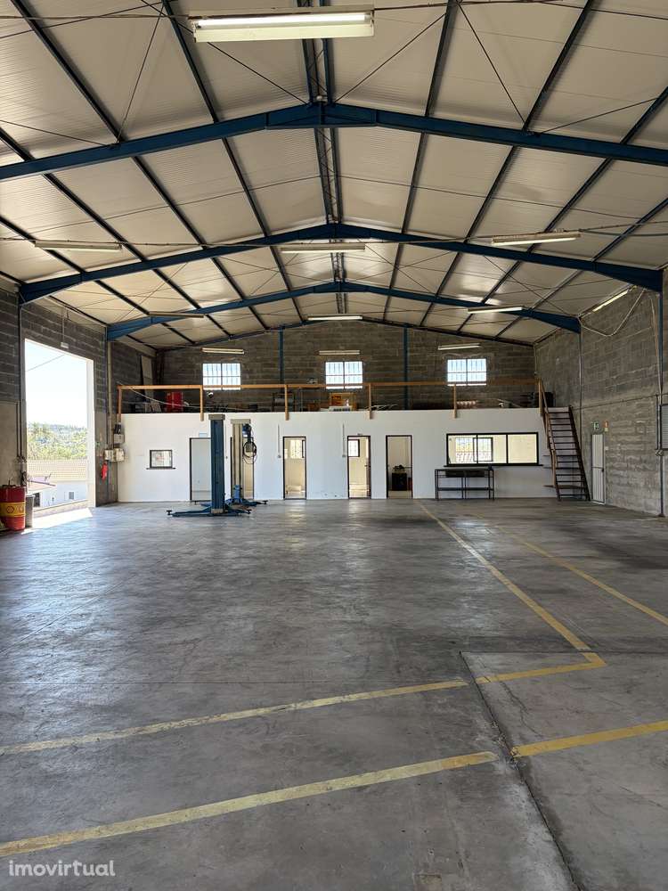 Armazém com Licença de utilização para Comércio, serviços e Indústria - Grande imagem: 5/19