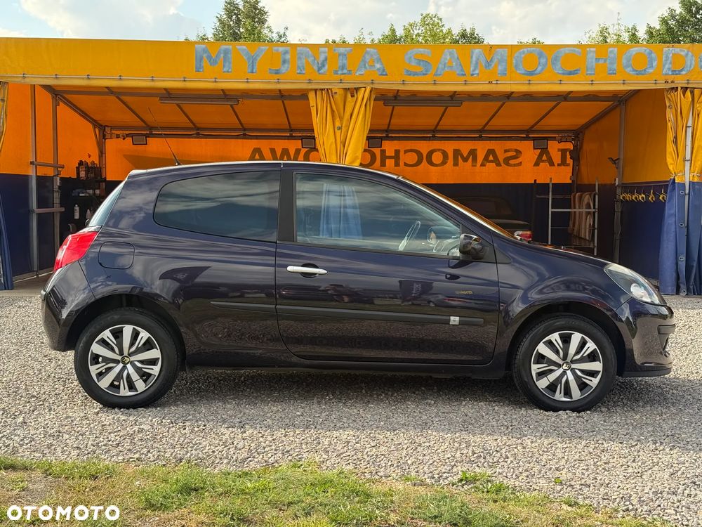 Renault Clio - 7