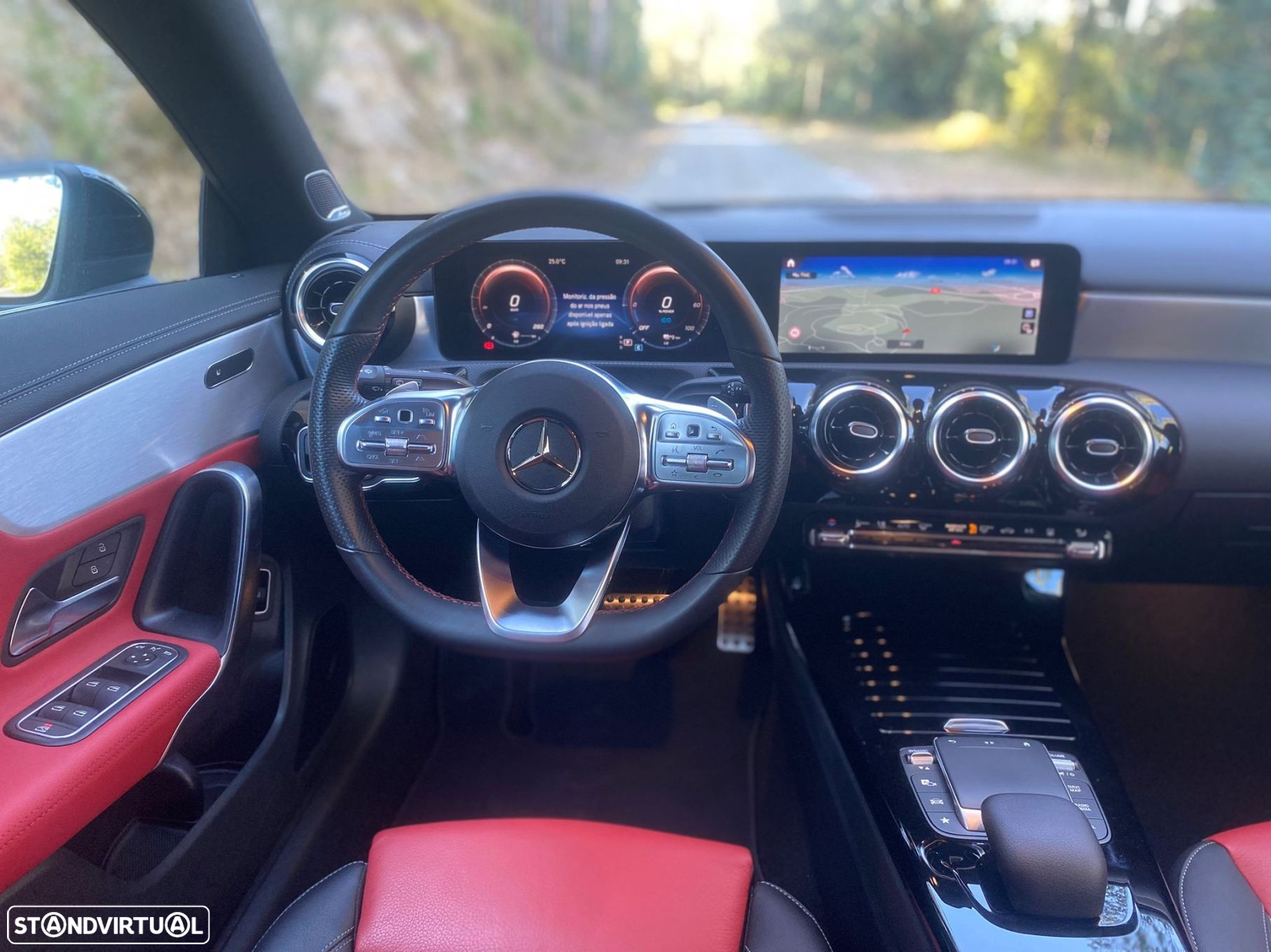 Mercedes-Benz CLA 250 e Shooting Brake AMG Line - 17