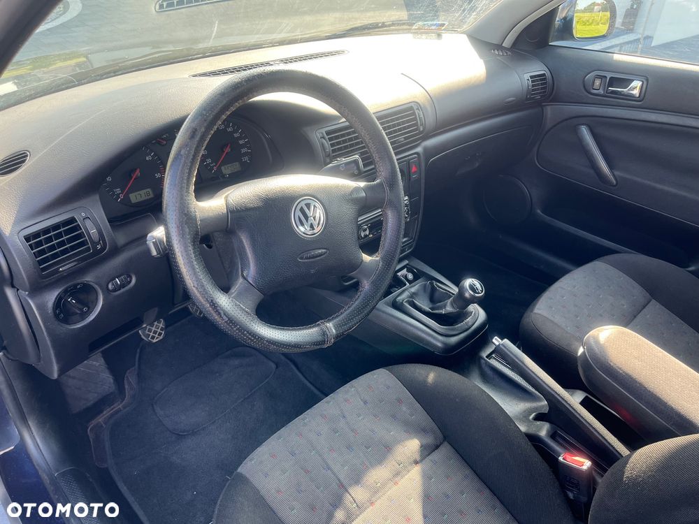 Volkswagen Passat 1.9 TDI - 6