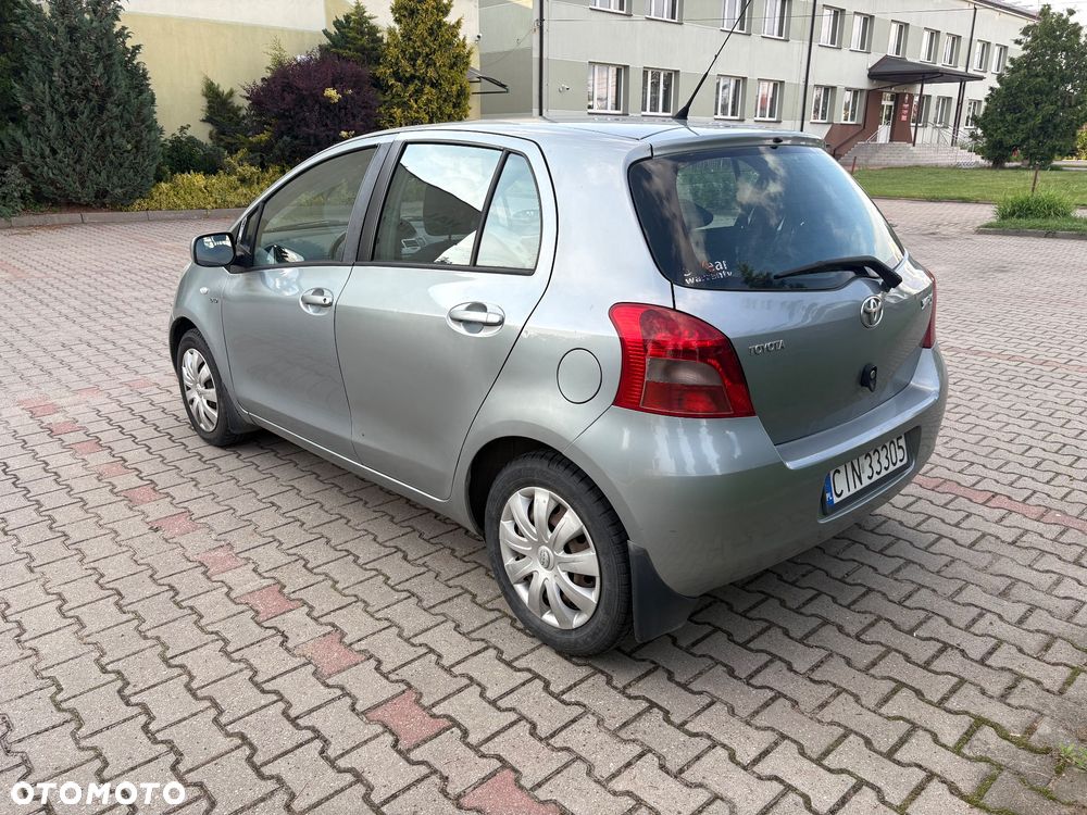 Toyota Yaris 1.4 D-4D Luna - 4