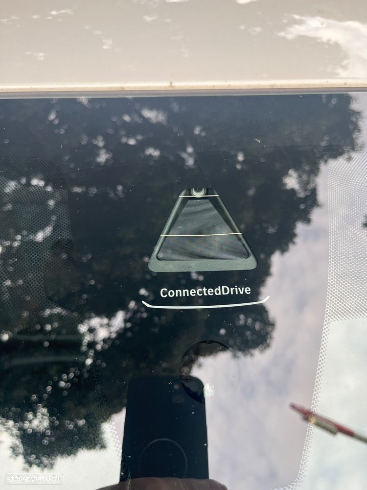 BMW 330 e Aut. M Sport - 16