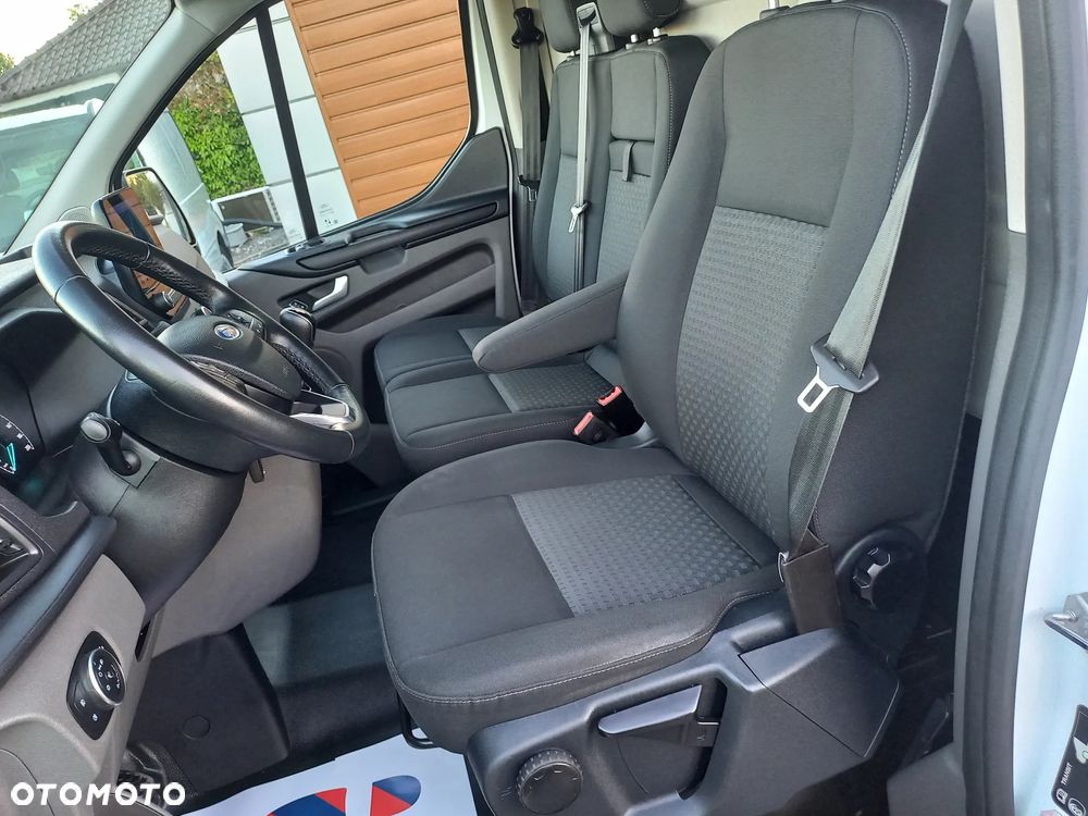 Ford Transit Custom - 19