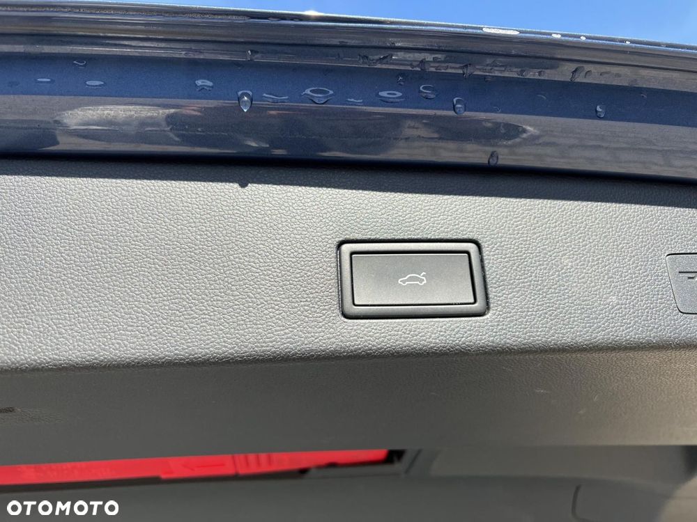 Volkswagen Golf 1.5 eTSI EVO R-Line DSG - 31
