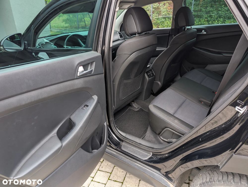 Hyundai Tucson blue 1.7 CRDi 2WD DCT Trend - 12