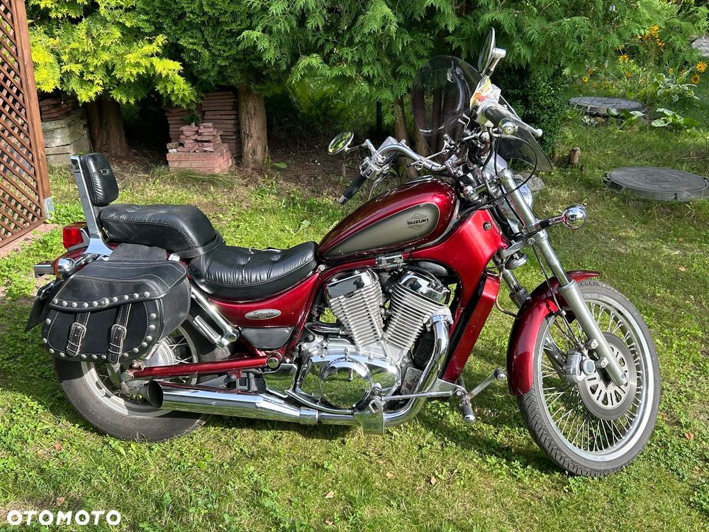 Suzuki Intruder - 3