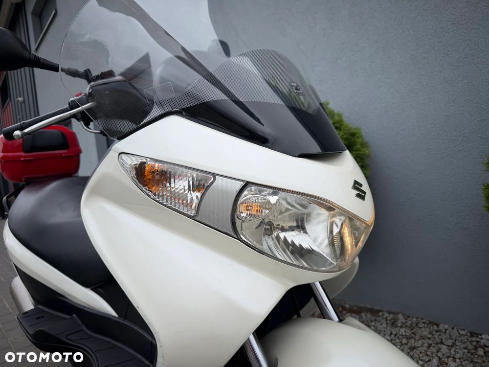 Suzuki Burgman - 14