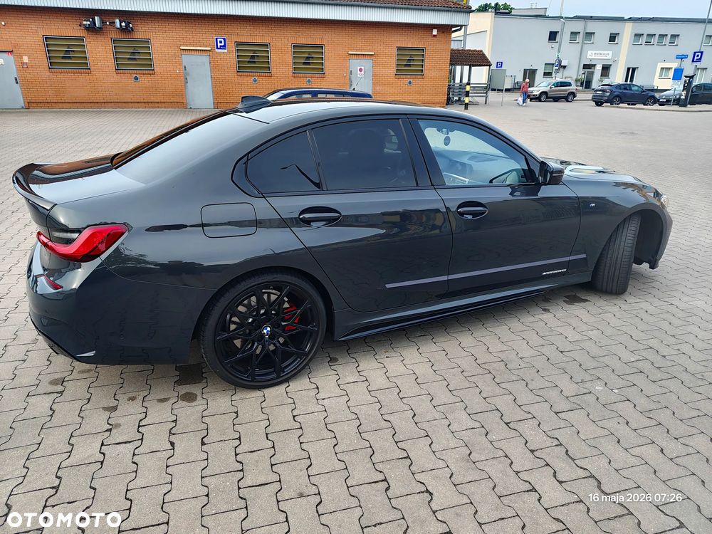 BMW Seria 3 330i xDrive M Sport sport - 2