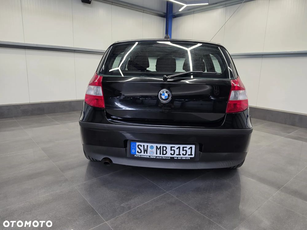 BMW Seria 1 116i - 17