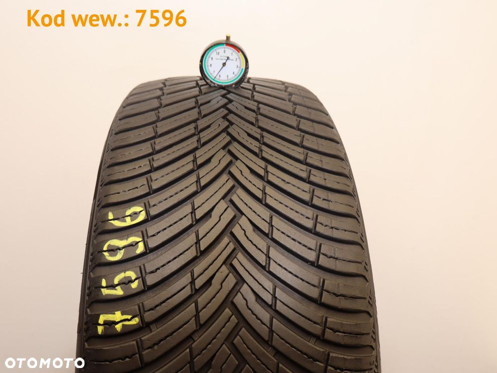 Pirelli AllSeason Cinturato SF3 - 235/40 R19 - 1