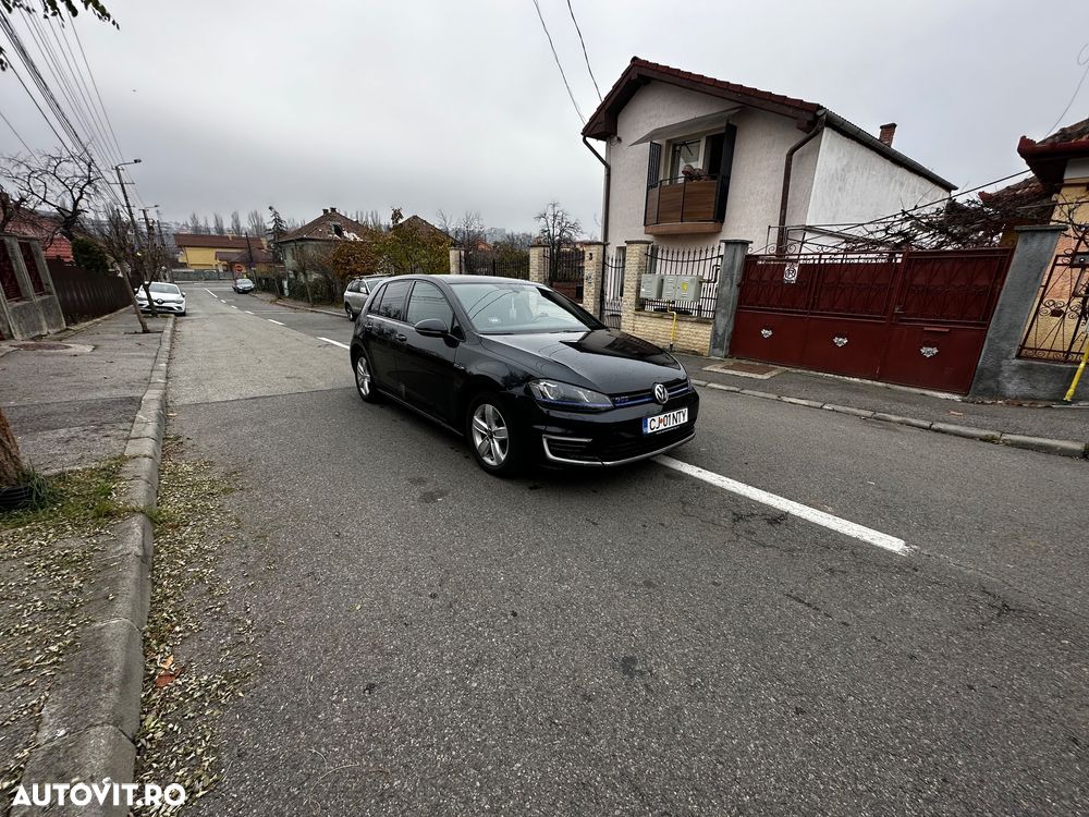 Volkswagen Golf - 5