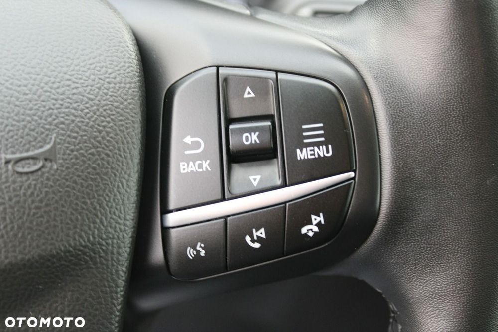 Ford Kuga - 24
