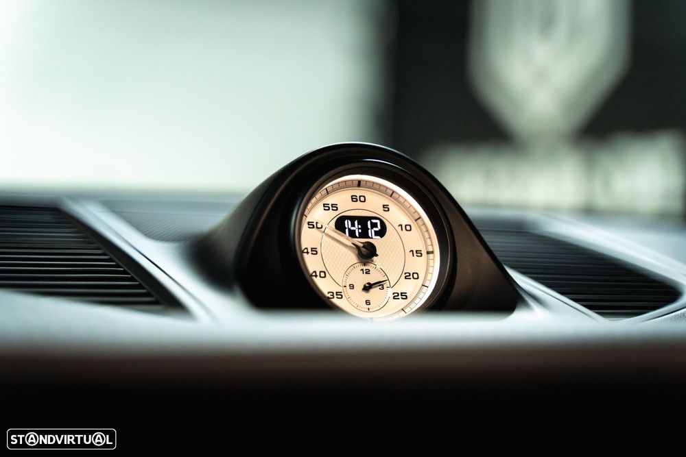 Porsche Macan T - 10