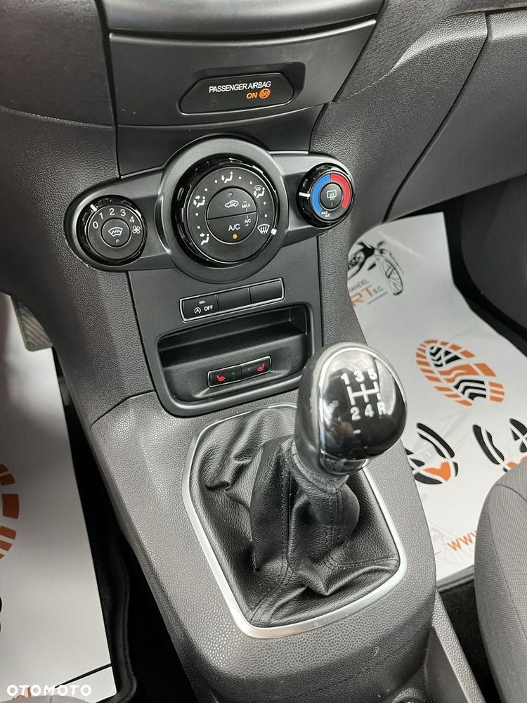 Ford Fiesta 1.0 EcoBoost S&S TREND - 18