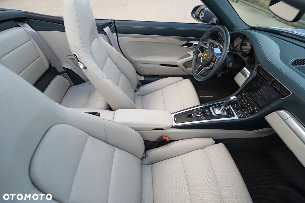 Porsche 911 - 25