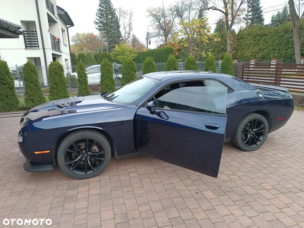 Dodge Challenger - 3