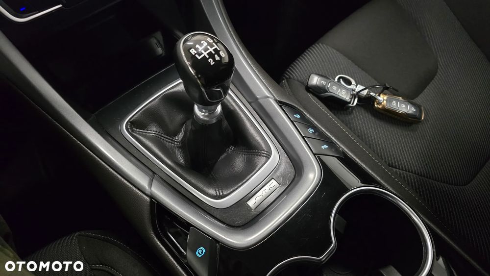 Ford Mondeo 1.5 EcoBoost Titanium - 19