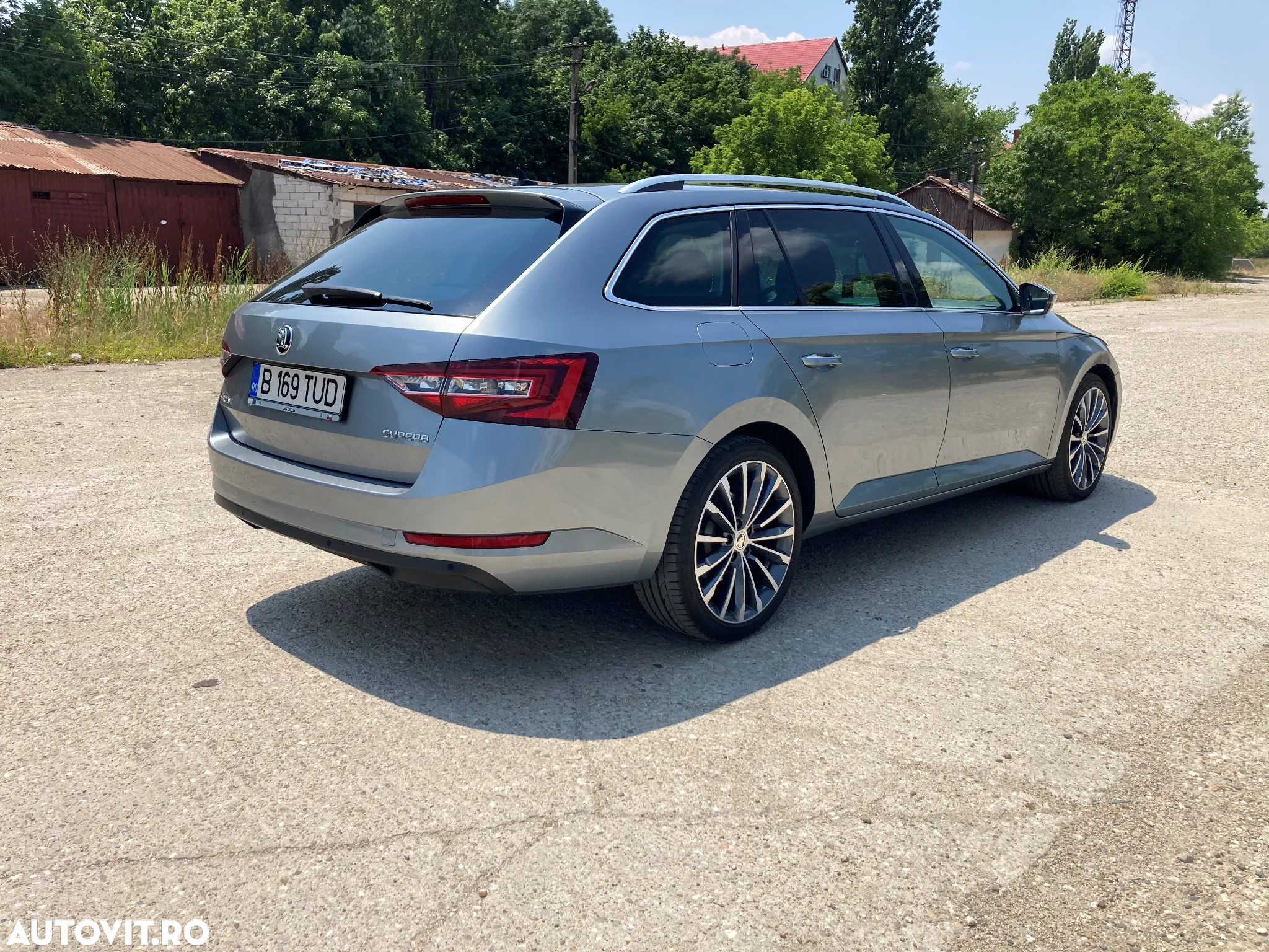 Skoda Superb 2.0 TDI DSG Style - 3