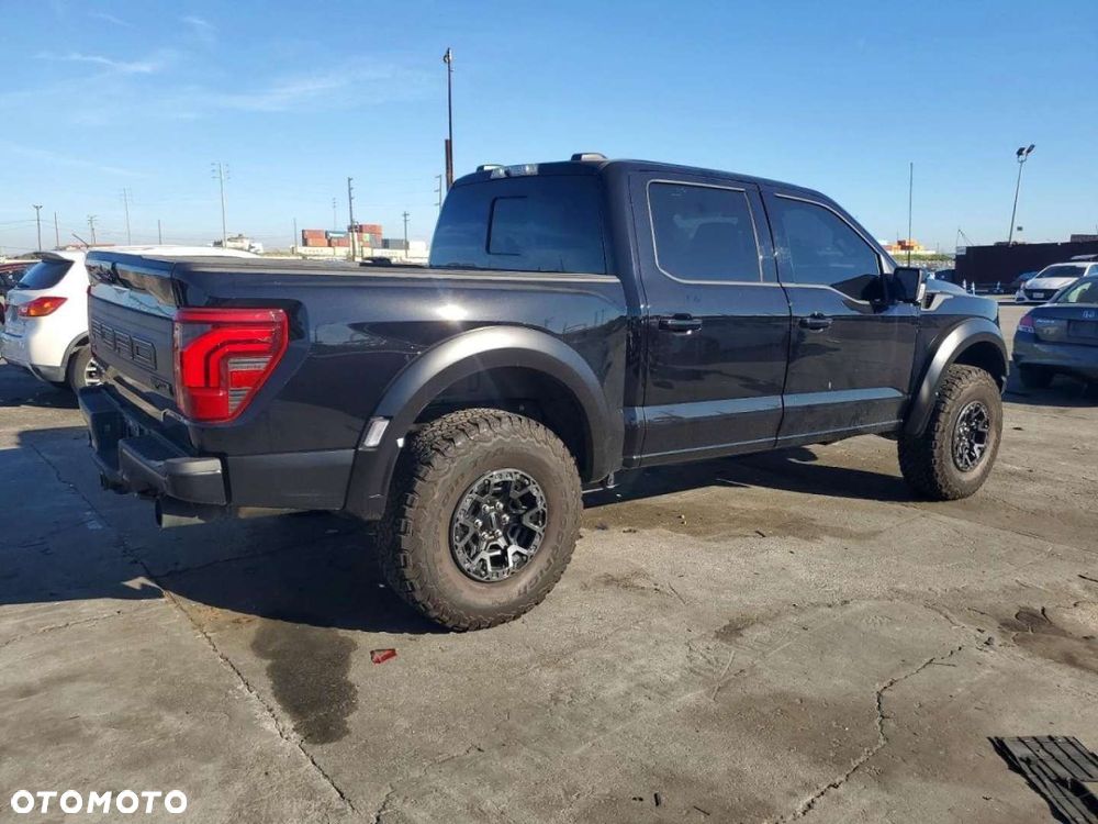 Ford F150 - 4
