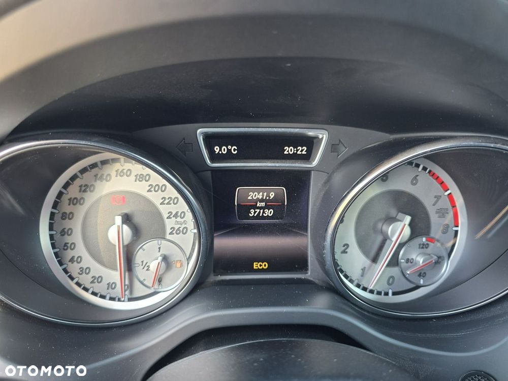 Mercedes-Benz CLA 180 - 31