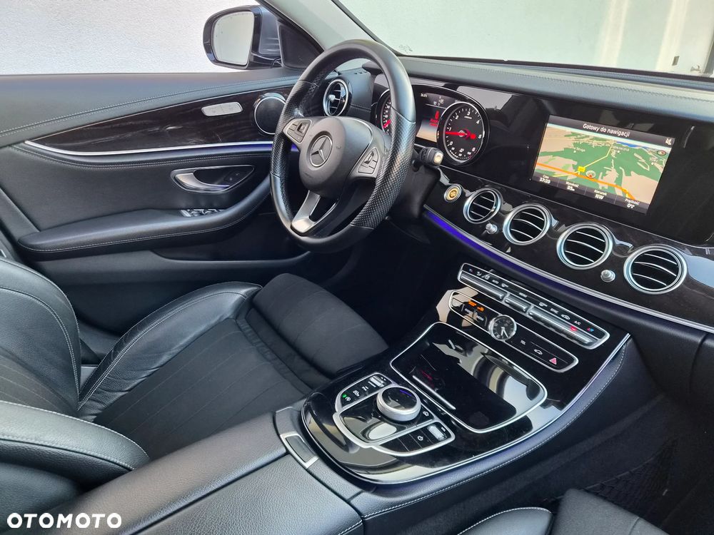 Mercedes-Benz Klasa E 220 d 9G-TRONIC - 8