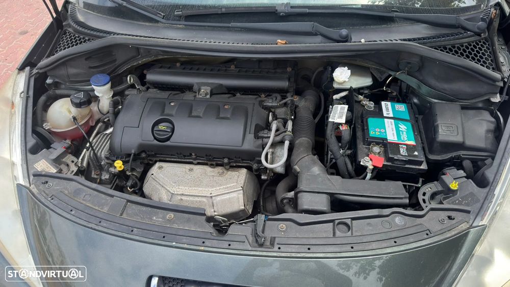 Peugeot 207 1.4 16V Trendy - 10