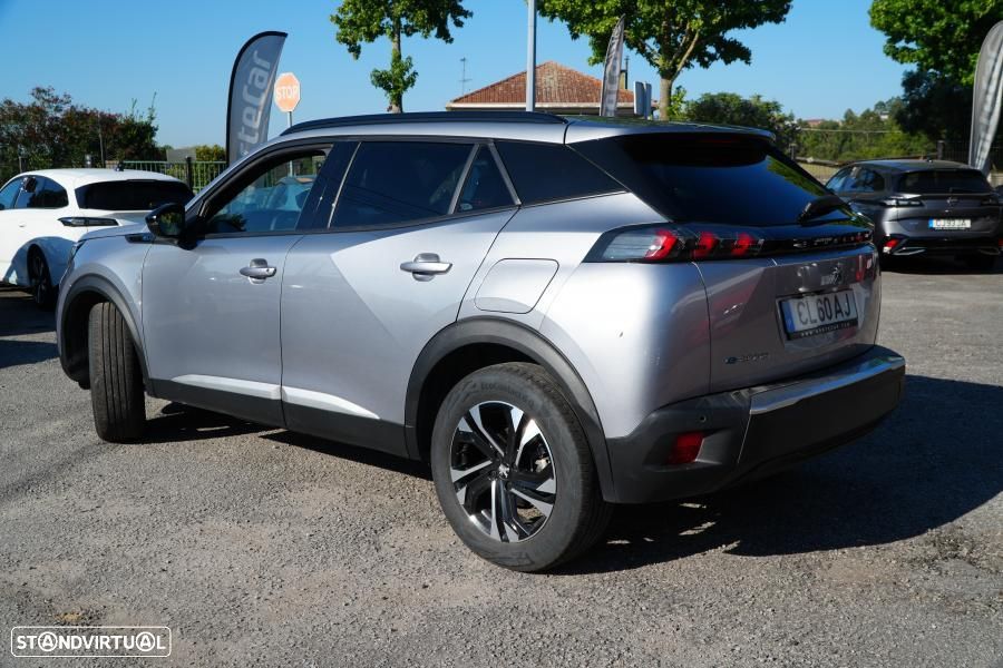 Peugeot e-2008 50 kWh Active Pack - 4