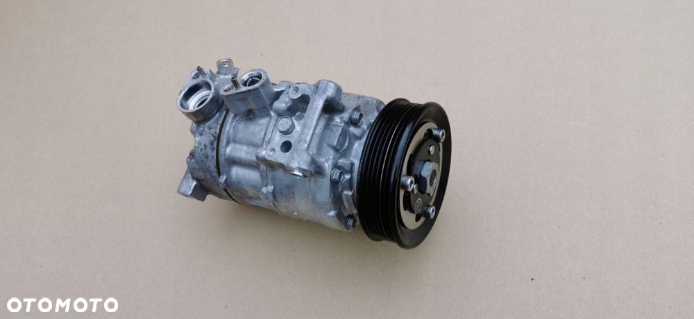 SPREŻARKA KLIMATYZACJI VW TOURAN II III 5QA813503D - 1