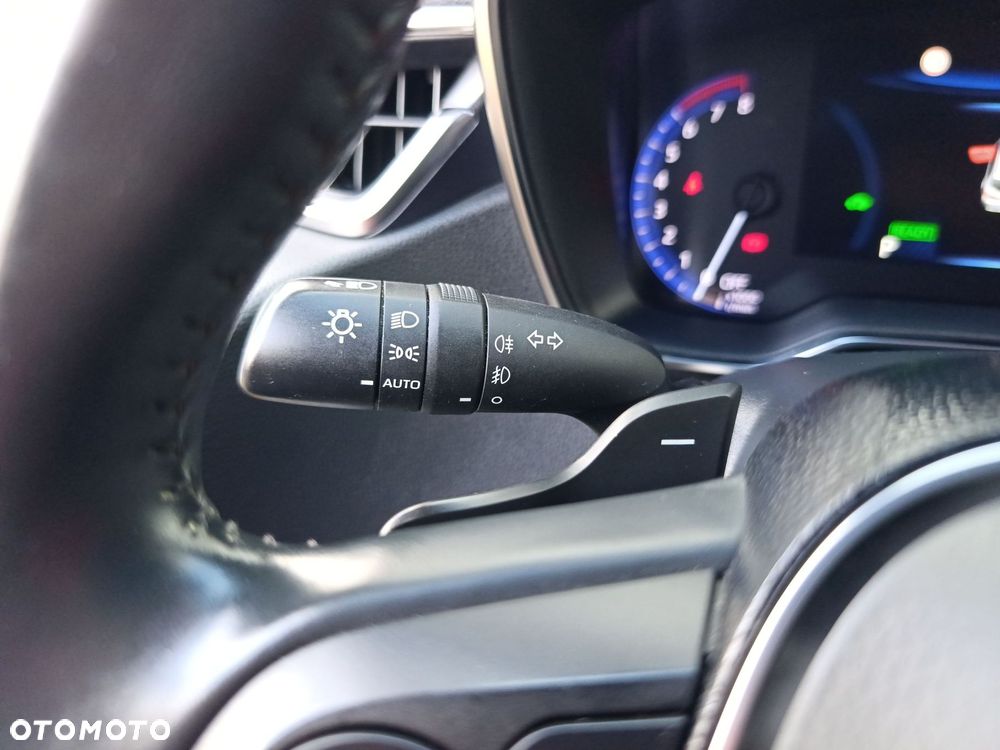 Toyota Corolla 2.0 Hybrid Comfort - 29